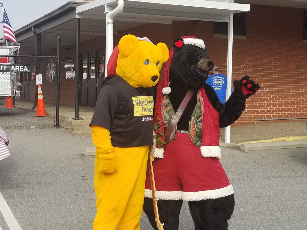 Weichert, Realtors® Unlimited Weaverville Christmas Parade